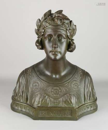 Large bronze Art Nouveau ladies bust titled 