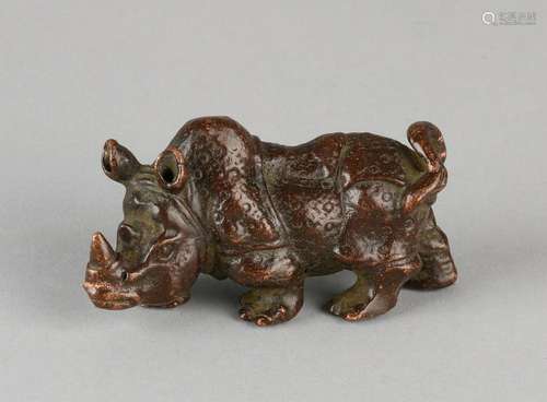 Signed ancient Chinese bronze rhinoceros. Size: 3 x 6.5