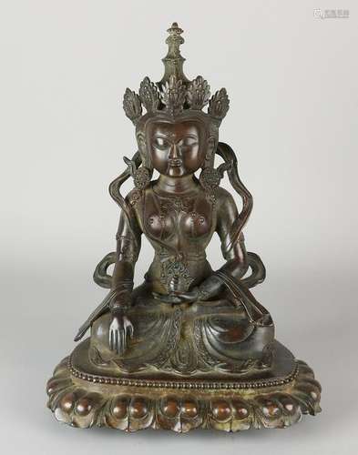 Big old / antique Chinese Buddha on lotus. Dimensions: