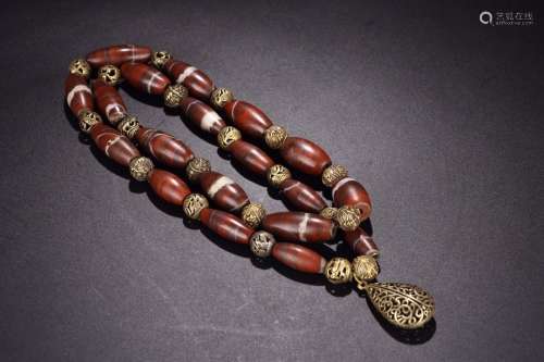 Qing dynasty agate tianzhu necklace