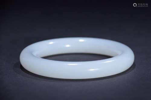 Hetian jade bangle