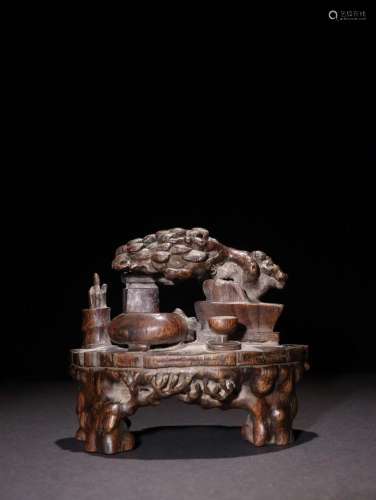 Qing dynasty chenxiang wood ornament