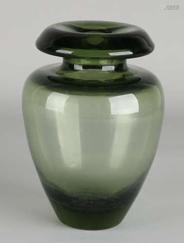 Copier Leerdam glass vase with thick upper edge. In