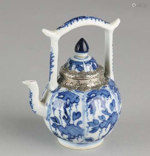 Rare 17th - 18th century Chinese porcelain teapot with