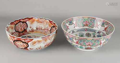 Two large porcelain bowls Japan / China. One time 19th