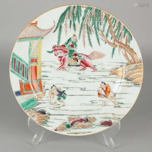 Chinese porcelain plate Family Rose with figures in