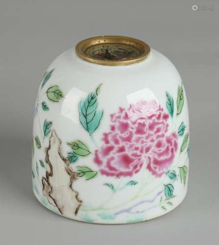 Old / antique Chinese porcelain Family Rose water pot