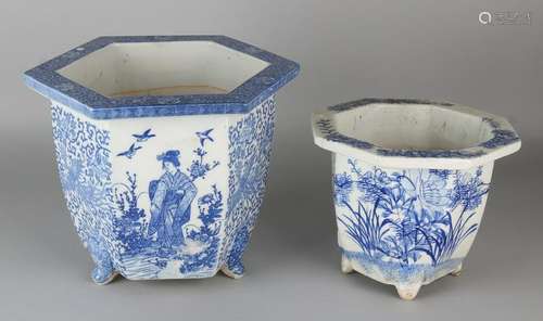 Two antique Japanese / Chinese porcelain flower pots.