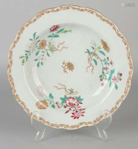 18th Century Chinese porcelain plate with floral