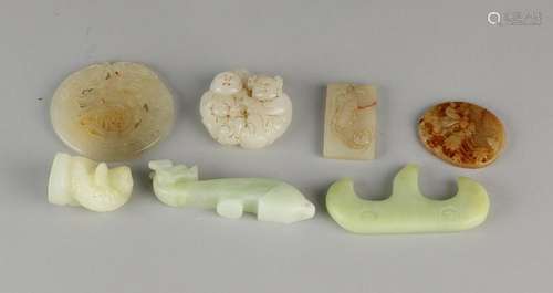 Six times old / antique Chinese jade. Amuletten et