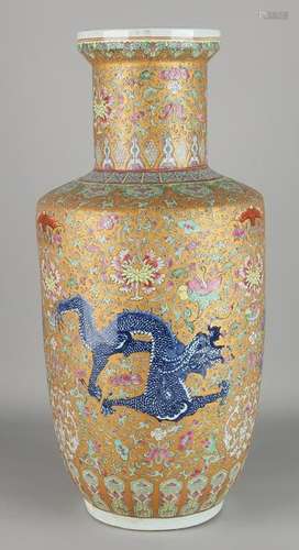 Big old Chinese porcelain dragon vase Rose Family with