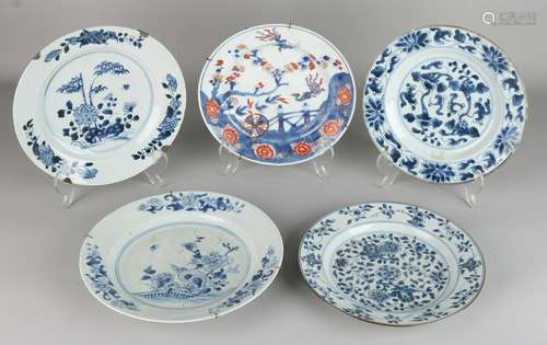 Five times 18th century Chinese porcelain. Divers.