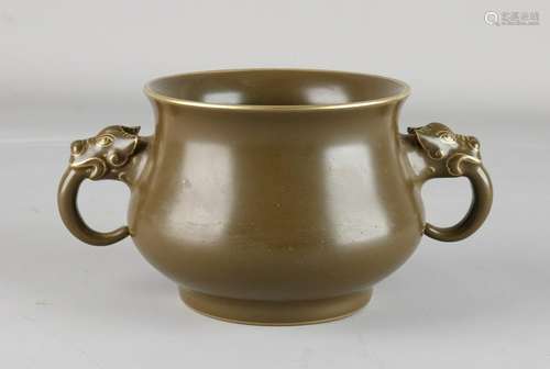 Ancient Chinese porcelain tea pot with enamel, gold and