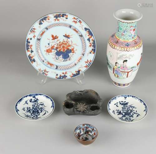 6x Old / antique Chinese porcelain. Consisting of: