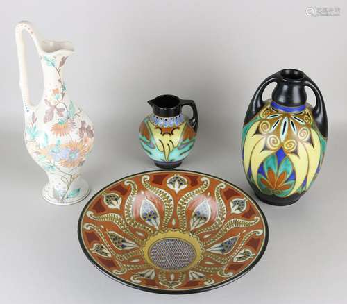 Four times Hollands antique pottery. Damages.