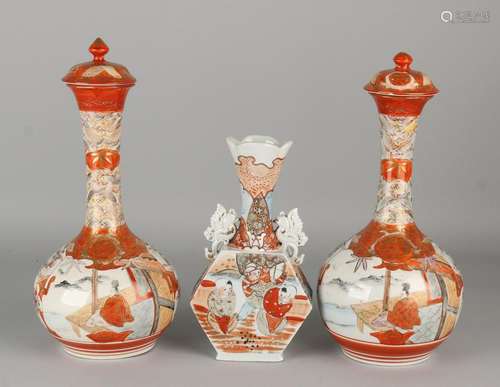 Two 19th century Japanese porcelain Katani vases +