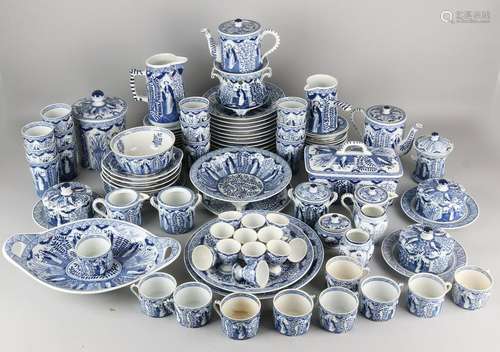 Advanced antique porcelain tea set with Chinese Long