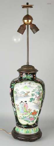 Antique Chinese porcelain lamp base with Family Noir