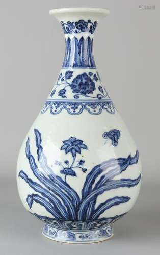 Ancient Chinese porcelain vase with floral and