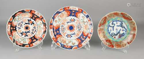 Three 19th century Imari porcelain plates. Divers.