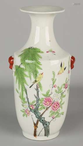 19th Century Chinese porcelain Family Rose vase with