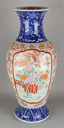 Very large 19th century Imari porcelain vase with