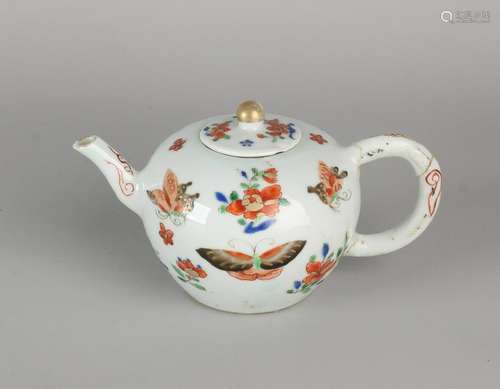 18th Century Chinese porcelain teapot with floral /