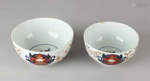 Two 18th - 19th century Chinese Imari porcelain closet