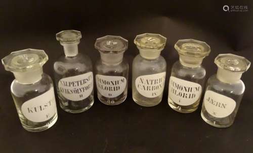 Chemist / Pharmacy : a set of 6 lidded glass chemist jars with acid etched labels - Kulstof,