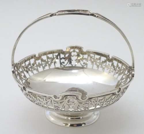 A silver bon bon dish of basket form hallmarked Sheffield 1927 maker Mappin & Webb Ltd.