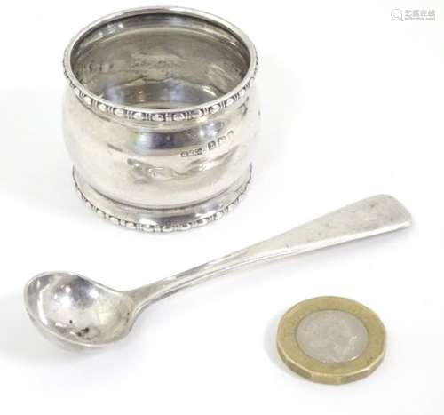 A silver napkin ring hallmarked Birmingham 1910, maker Gorham Manufacturing Co.