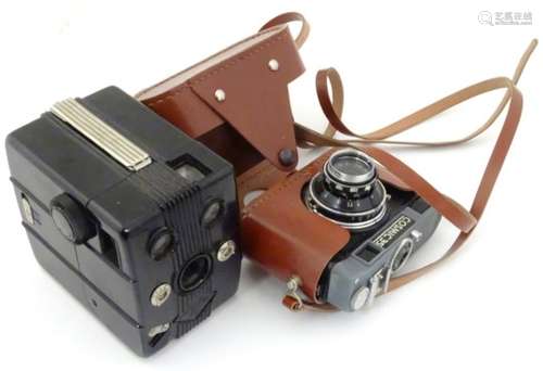 A mid-20thC USSR 'Cosmic 35' cased 35mm film camera,