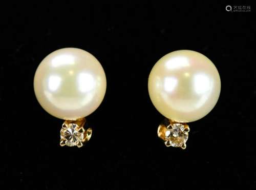 Vintage 14kt Yellow Gold Diamond Pearl Earrings