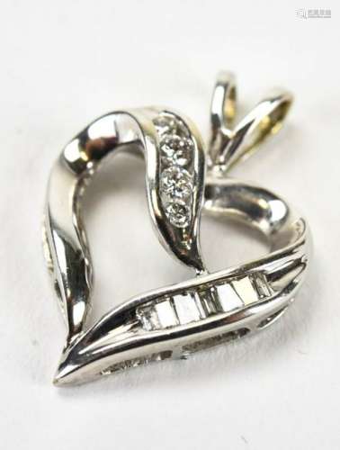 10kt White Gold & Diamond Heart Necklace Pendant