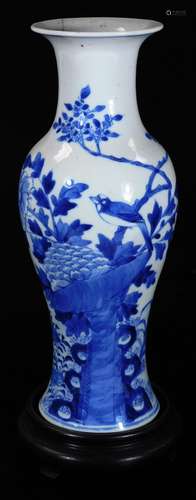 A 19thC Chinese Qing period porcelain vase, of inverted shouldered circular form, profusely