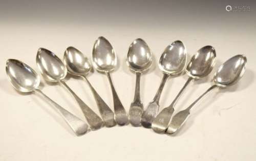 Eight Georgian silver tablespoons, 17.0toz approx
