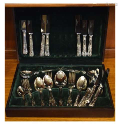 Canteen of EPNS Kings pattern cutlery and flatware by Regency of Sheffield
