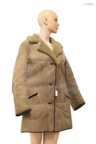 D.T. Bayliss & Son Ltd (Glastonbury) - Sheepskin coat, size 38