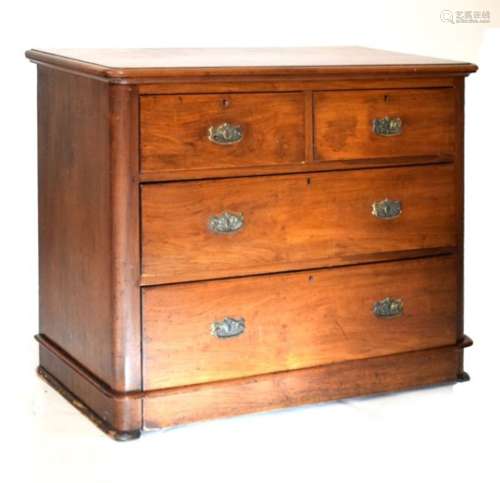 Victorian mahogany chest of two short over two long drawers, 106cm wide