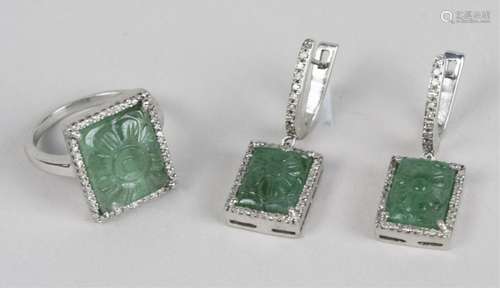 Emerald and Diamond Jewelry Suite   *