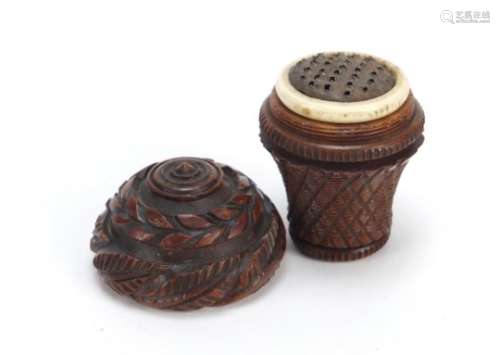 19th century carved coquilla nut nutmeg grater, 6cm high : For Further Condition Reports Please