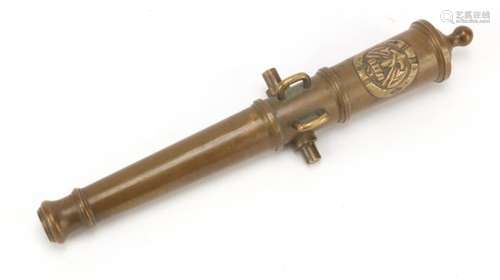 Naval interest bronze table cannon, 30cm in length : For Further Condition Reports Please Visit