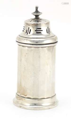Cylindrical silver caster by James Carr, Birmingham 1931, 12.5cm high, 88.0g : For Further Condition