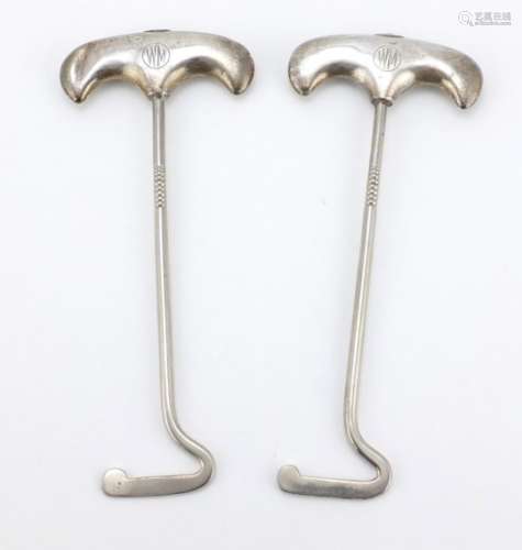 Pair of Edawardian silver handled boot pulls, Birmingham 1916, 24.5cm in length : For Further