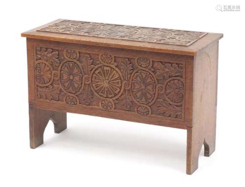 Carved oak blanket box with hinged lid, 43cm high x 64cm wide x 28cm deep : For Further Condition