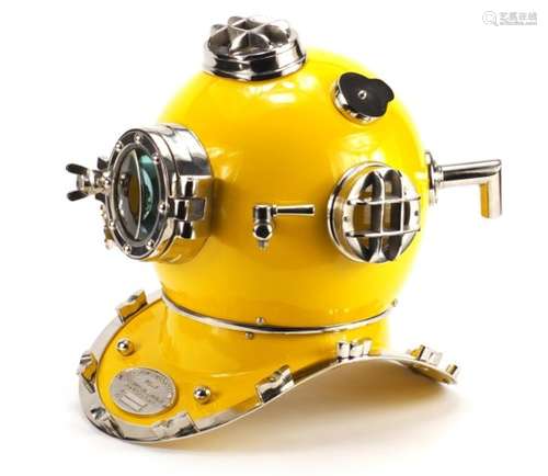 US Navy design diving helmet, 43cm high : For Further Condition Reports Please Visit Our Website,