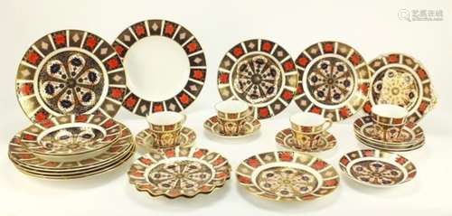 Royal Crown Derby Old Imare tea and dinnerware comprising cups and plates, the largest 27cm diameter