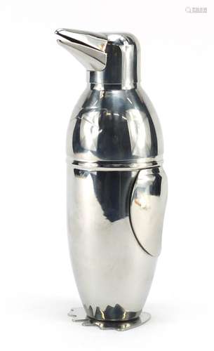 Novelty penguin design cocktail shaker, 22.5cm high : For Further Condition Reports Please Visit Our