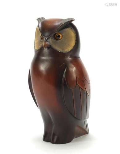 Feathers Gallery carved owl, limited edition 313/2000, 28cm high : For Further Condition Reports