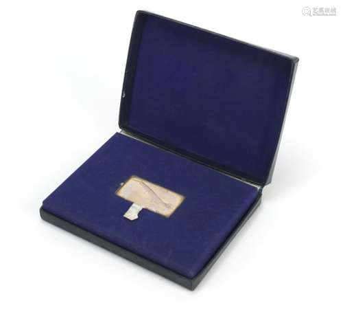 Silver ingot commemorating The Inauguration of the Concorde by The Danbury Mint with fitted case :